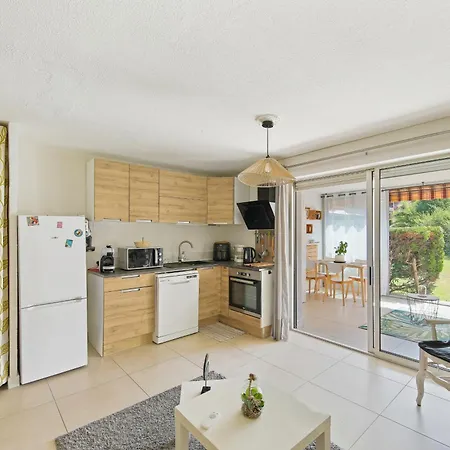 Apartment T2 Rez-de-chaussee, Piscine, A Pied *